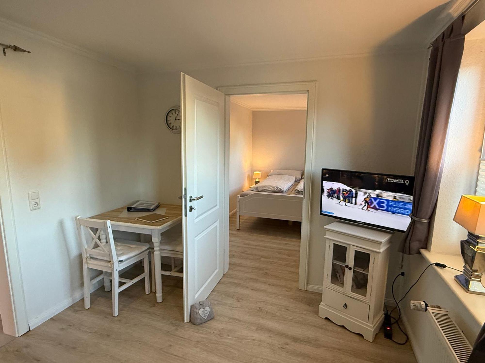 Ferienwohnung „Ole Karkenwech“ Husum-Roedemis Хузум Экстерьер фото